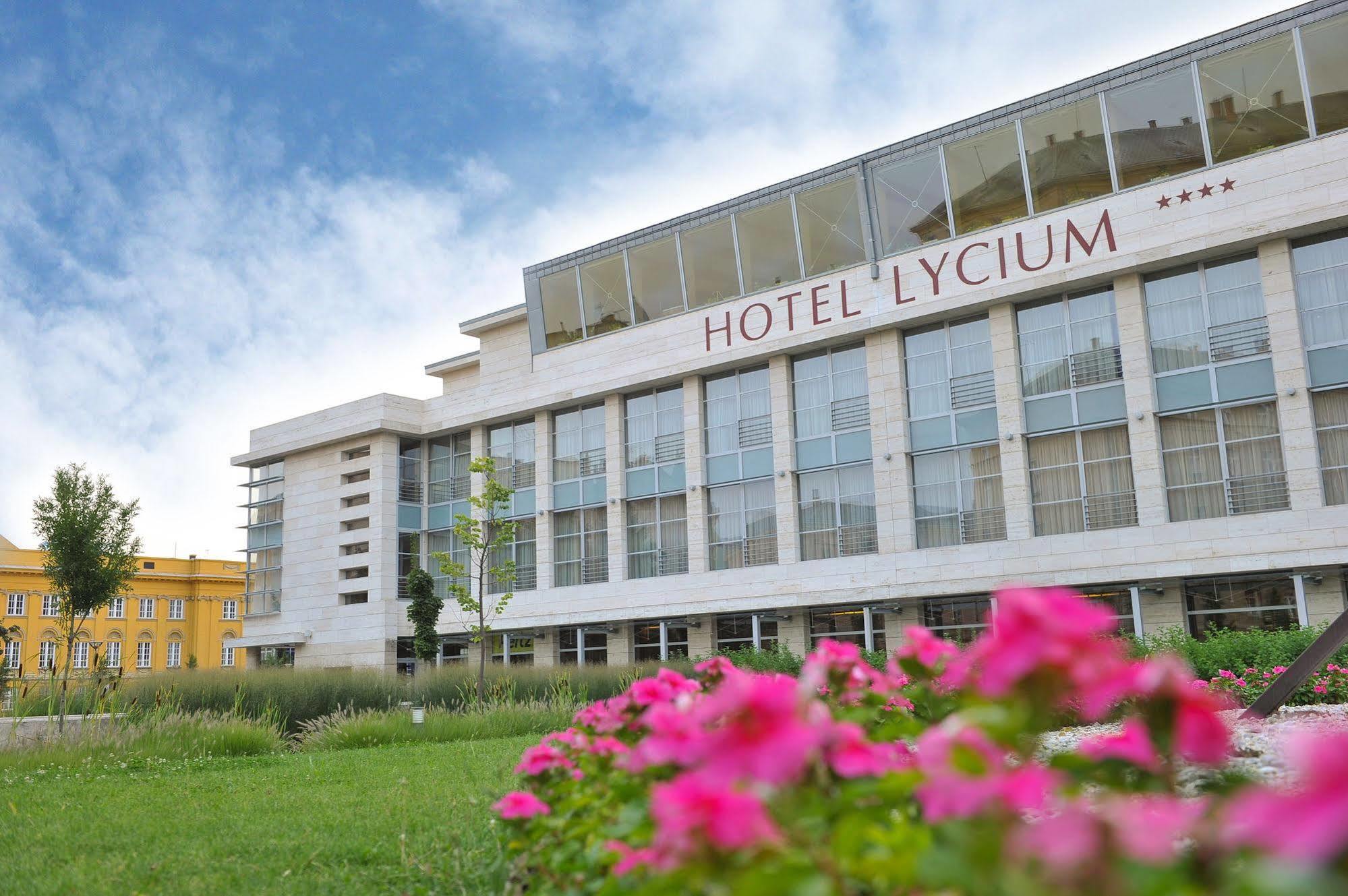 Hotel Lycium Debrecen Exterior foto